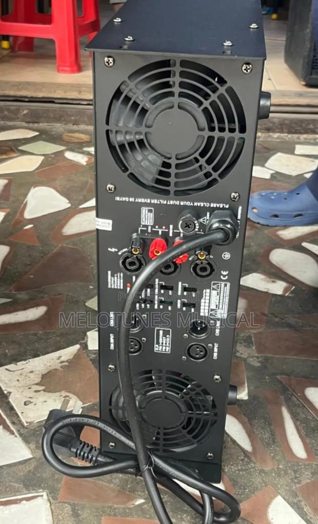 Crest Audio Ca20 Professional Power Amplifier (For Mid/Bass) · Photo 2