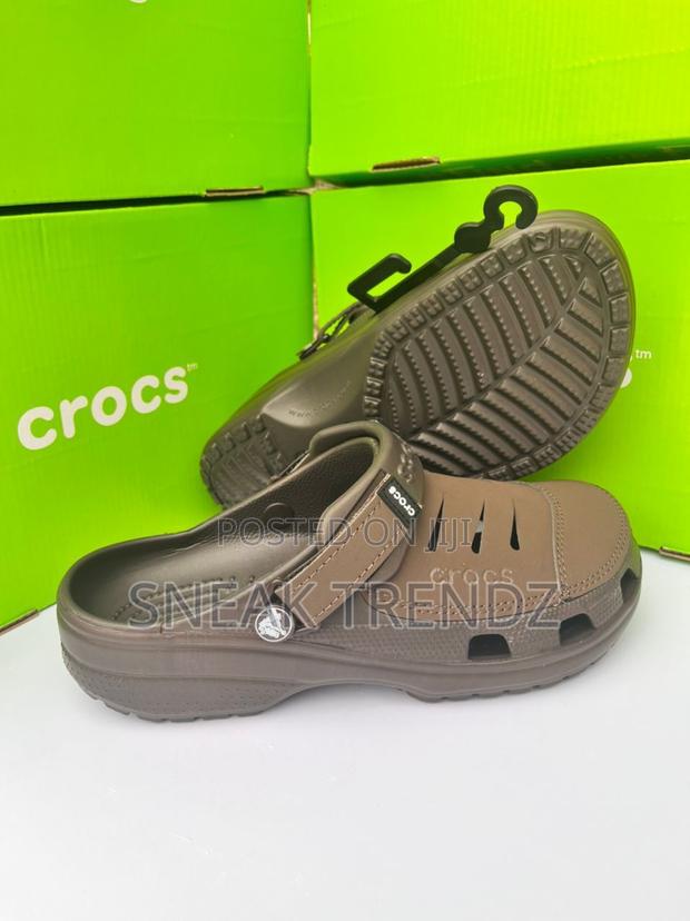 Original Crocs Top Leather · Photo 2