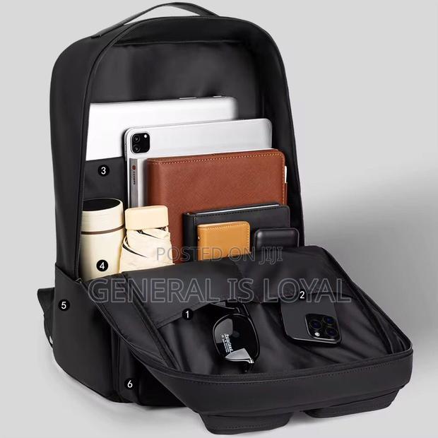 Compatible Backpack · Photo 1