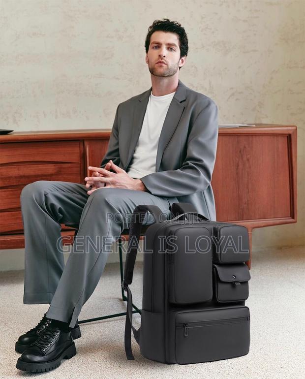 Compatible Backpack · Photo 6