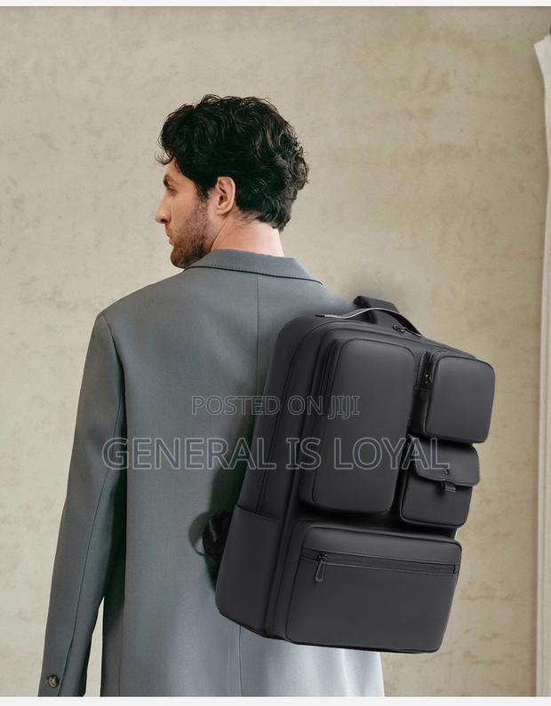 Compatible Backpack · Photo 7