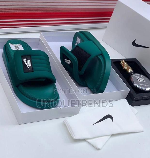 Top Quality Nike Slides · Photo 4