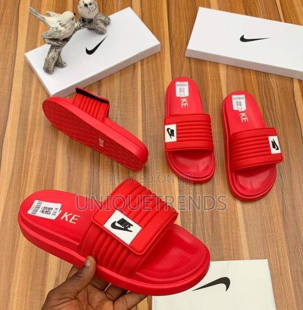 Top Quality Nike Slides · Photo 8