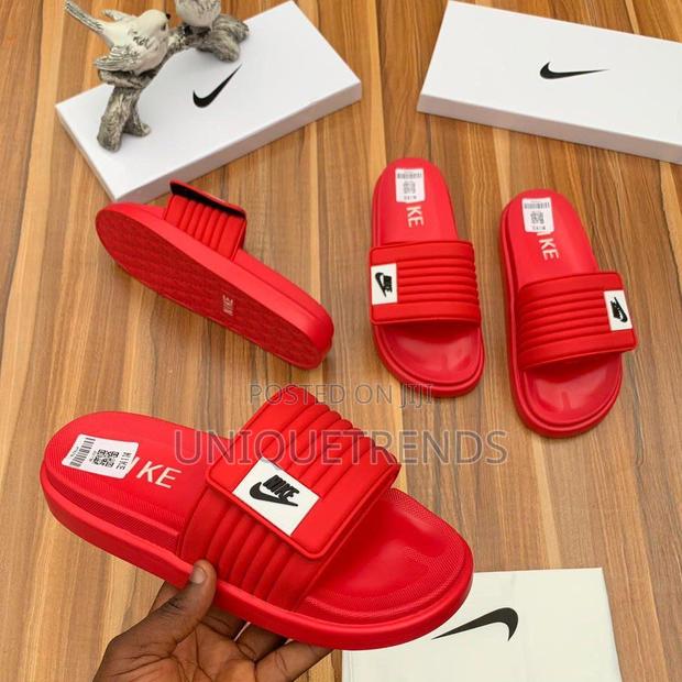 Top Quality Nike Slides · Photo 6