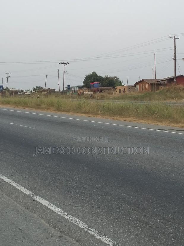 60 Acres of Main Road Side Land for Sale · Photo 1