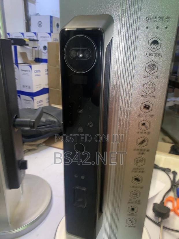 Face Recognition Smart Lock · Photo 3