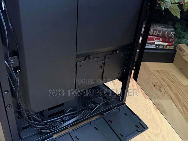 Lancool Ii Chassis In Box (2 Months Used) · Photo 1