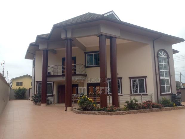 5bdrm House in Ashomang Estate for sale · Photo 5