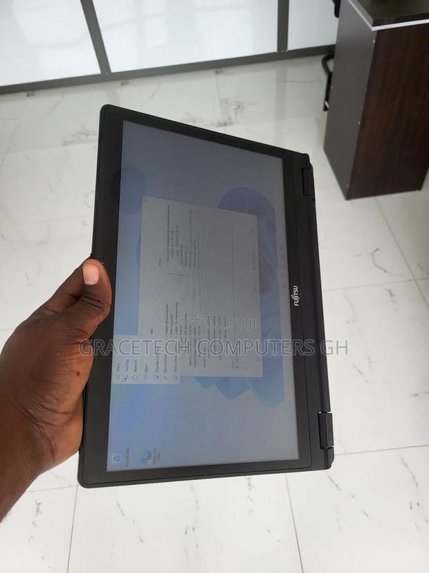 Laptop Fujitsu Lifebook P772 8GB Intel Core I3 SSD 256GB · Photo 3