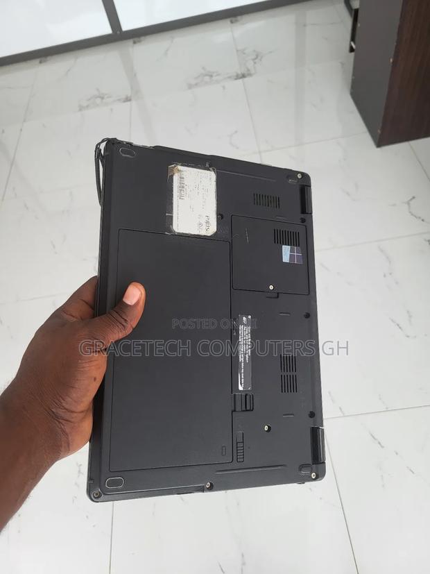Laptop Fujitsu Lifebook P772 8GB Intel Core I3 SSD 256GB · Photo 5