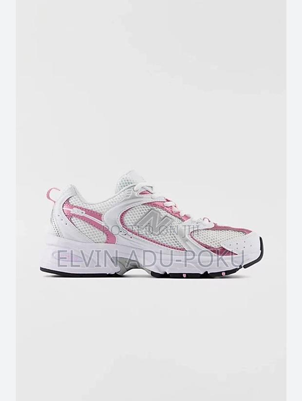 New Balance 530 Women’S Sneaker Comes In Different Colours , Swipe >>> · Photo 5