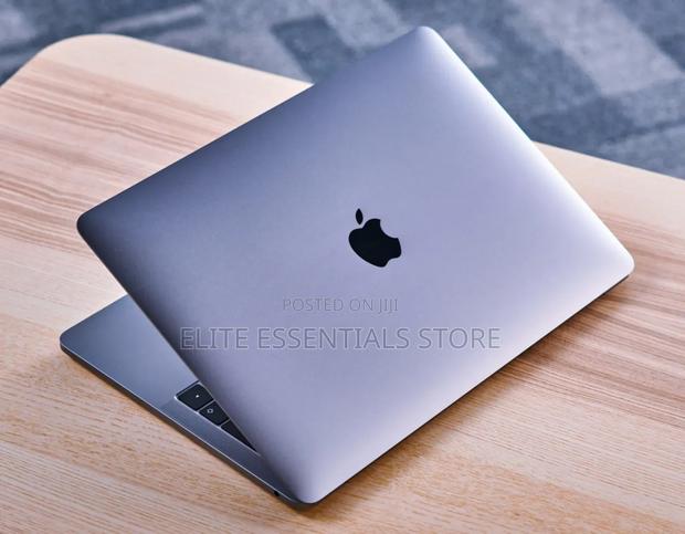 Laptop Apple MacBook Pro 2020 32GB Intel Core I7 SSD 512GB · Photo 2