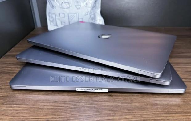 Laptop Apple MacBook Pro 2020 32GB Intel Core I7 SSD 512GB · Photo 4