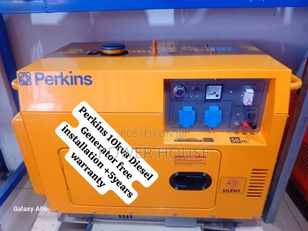The Quantum Mixer Perkins Diesel Generator 10kva Silent · Photo 1