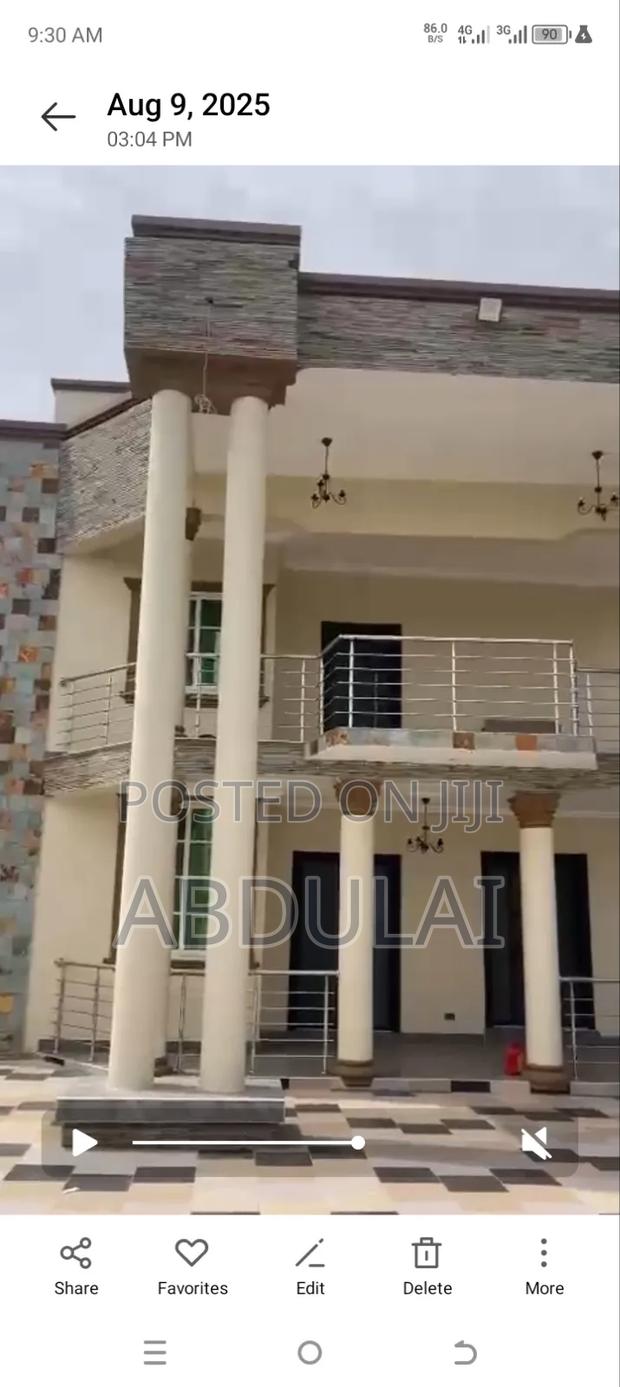 4bdrm Duplex in Abu Abdulai Property, Ashomang Estate for sale · Photo 1