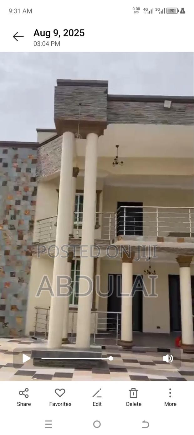 4bdrm Duplex in Abu Abdulai Property, Ashomang Estate for sale · Photo 2
