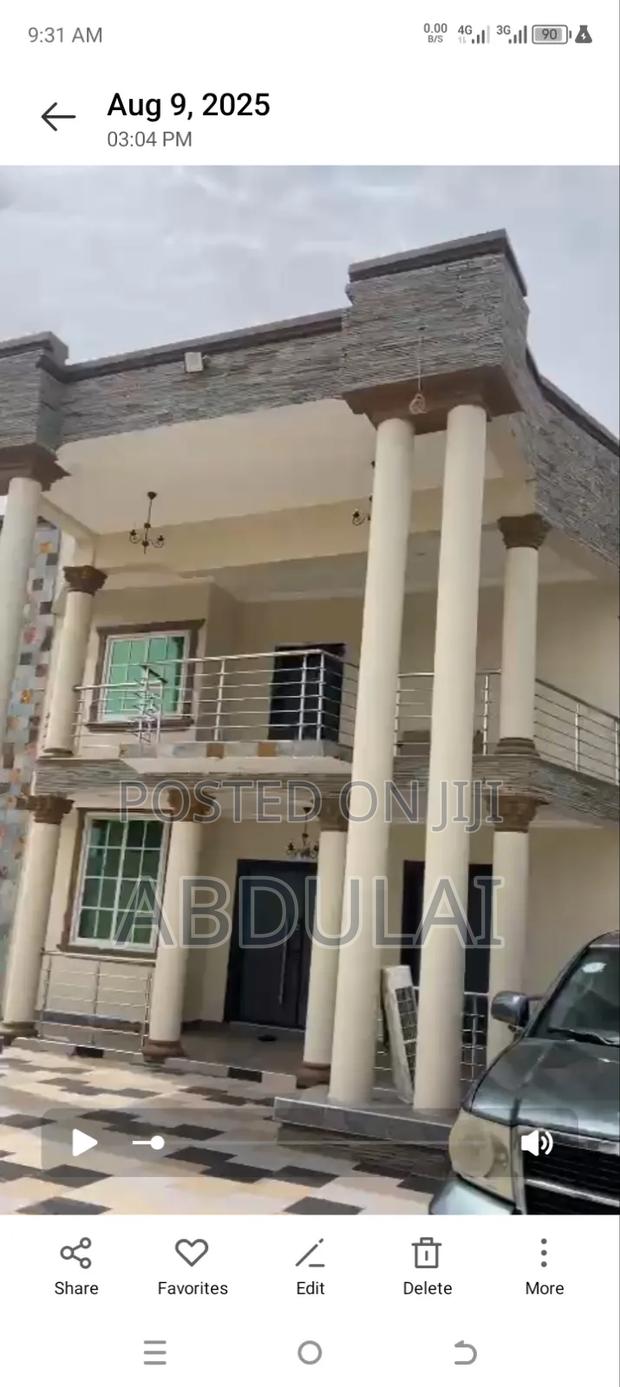4bdrm Duplex in Abu Abdulai Property, Ashomang Estate for sale · Photo 3