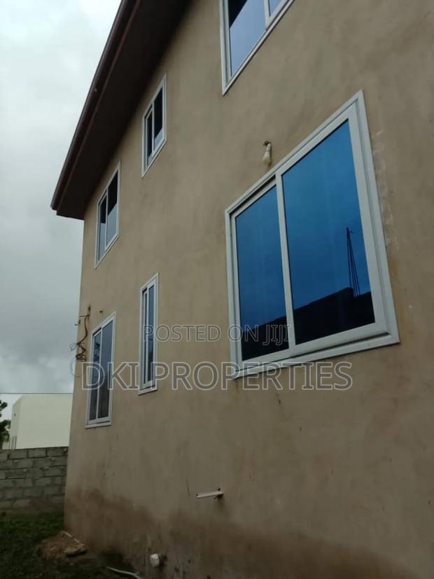 4bdrm House in Dki Properties, Malejor for sale · Photo 6