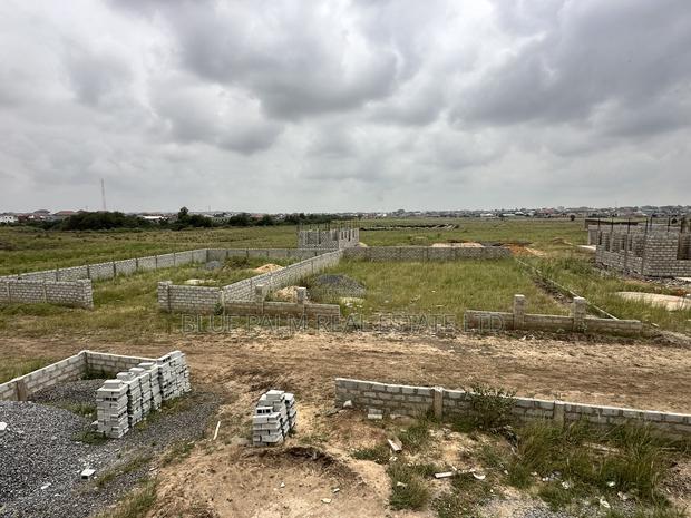 Tema Community 25 - Your Dream Home, Deserves a Dream Location · Photo 2
