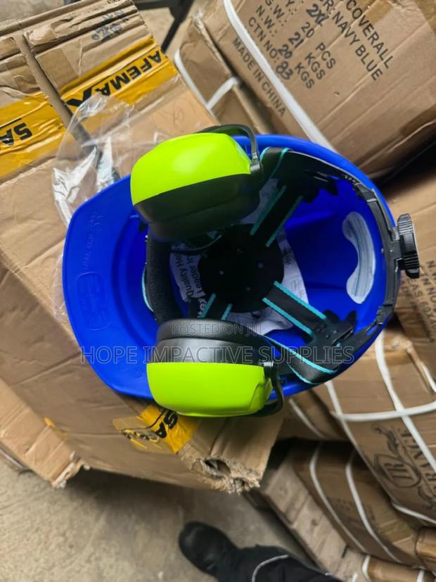 Helmet Mounted Earmuff(3m & Vaultex) · Photo 3