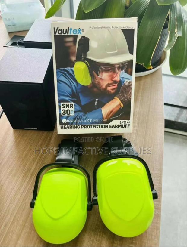 Helmet Mounted Earmuff(3m & Vaultex) · Photo 4