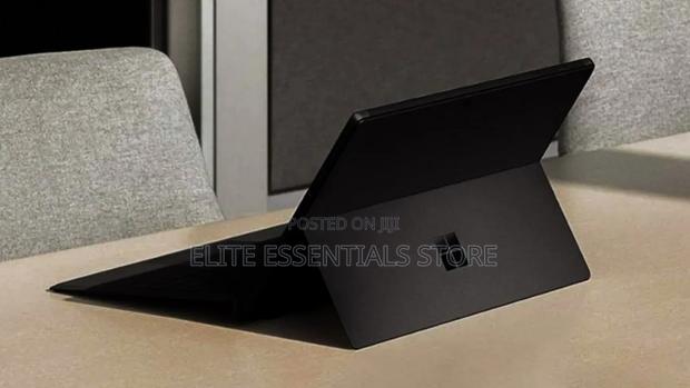 Laptop Microsoft Surface Pro 7 8GB Intel Core I5 SSD 256GB · Photo 5
