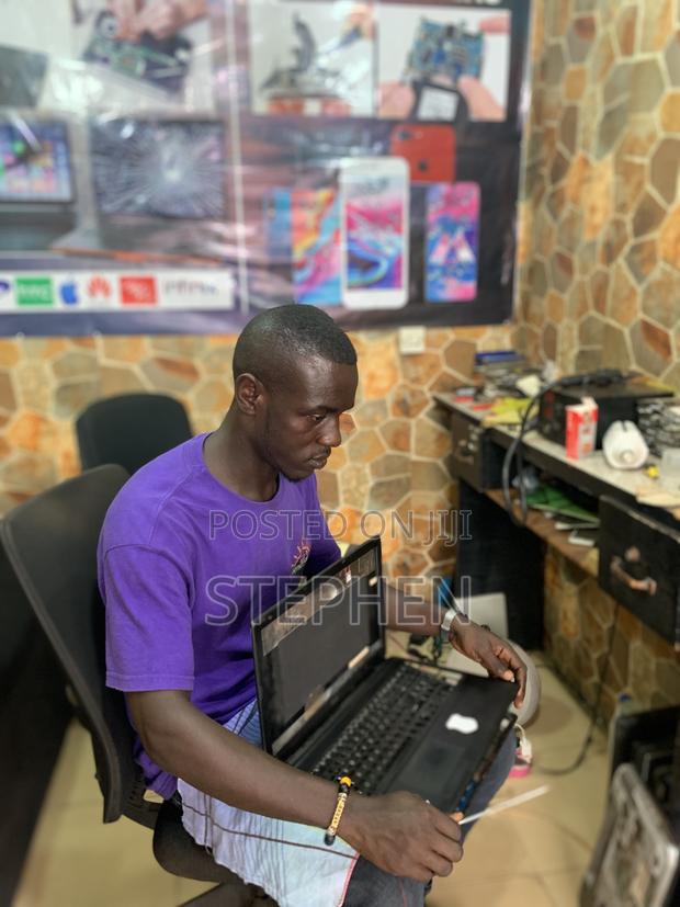 Stevo Laptop Repairs · Photo 7