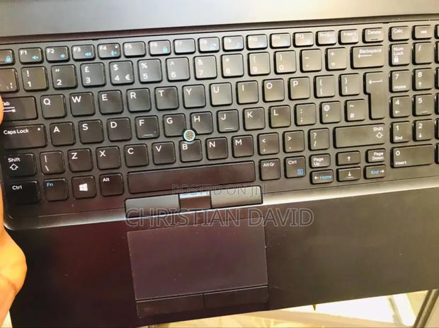 Laptop Dell Latitude 5590 8GB Intel Core I5 SSD 256GB · Photo 5