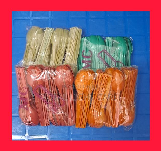Plastic Spoon · Photo 2