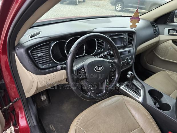 Kia Optima EX 4dr Sedan (2.4L 4cyl 6A) 2013 Burgundy · Photo 8