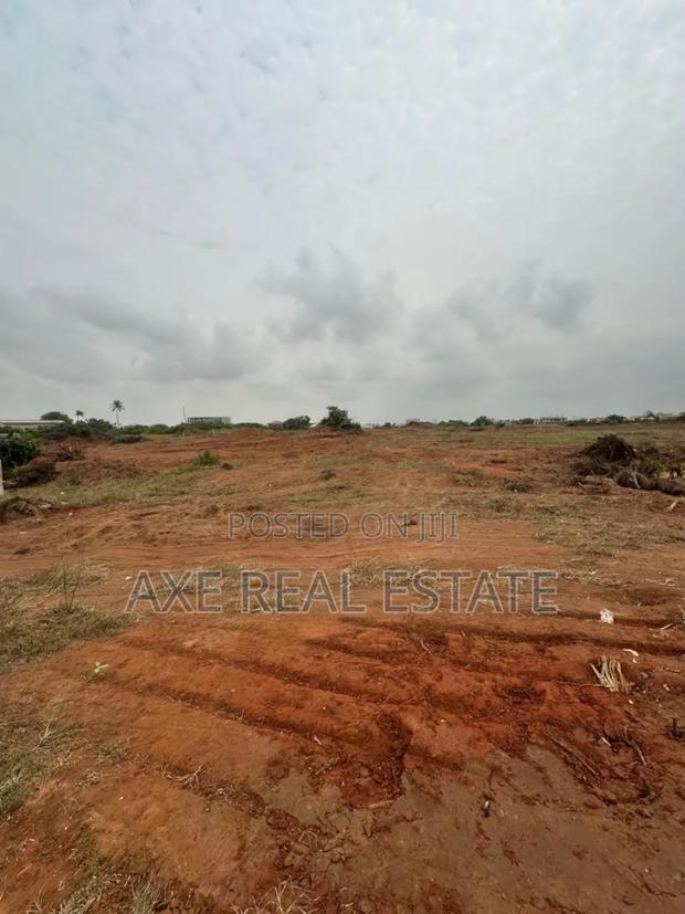 Hot Spot Half Plot ! Prampram Beach Lane · Photo 2
