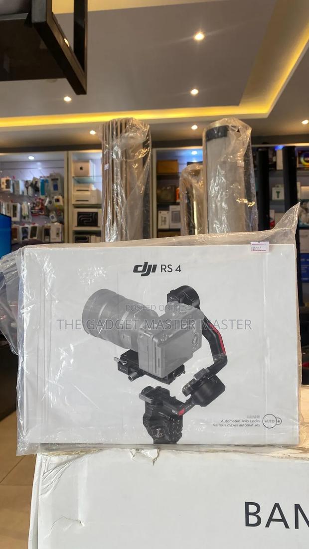 Dji Rs4 Camera Gimbal Stabilizer · Photo 1