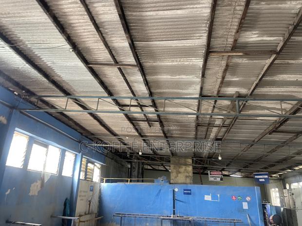 1000 SQM Warehouse Plus Apartment at North Kaneshie Industrial Area · Photo 1