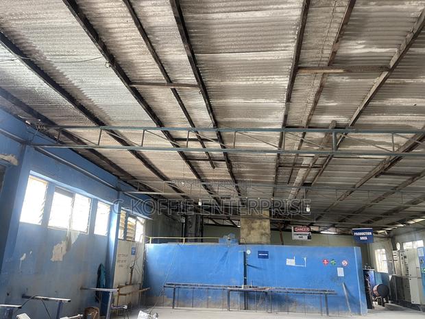 1000 SQM Warehouse Plus Apartment at North Kaneshie Industrial Area · Photo 2