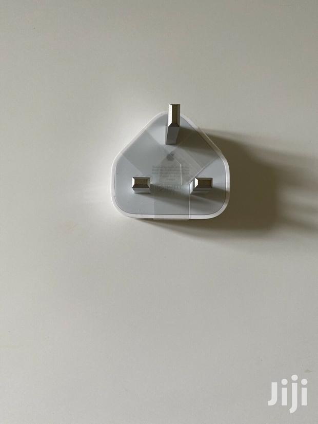 Apple iPhone Charger · Photo 3