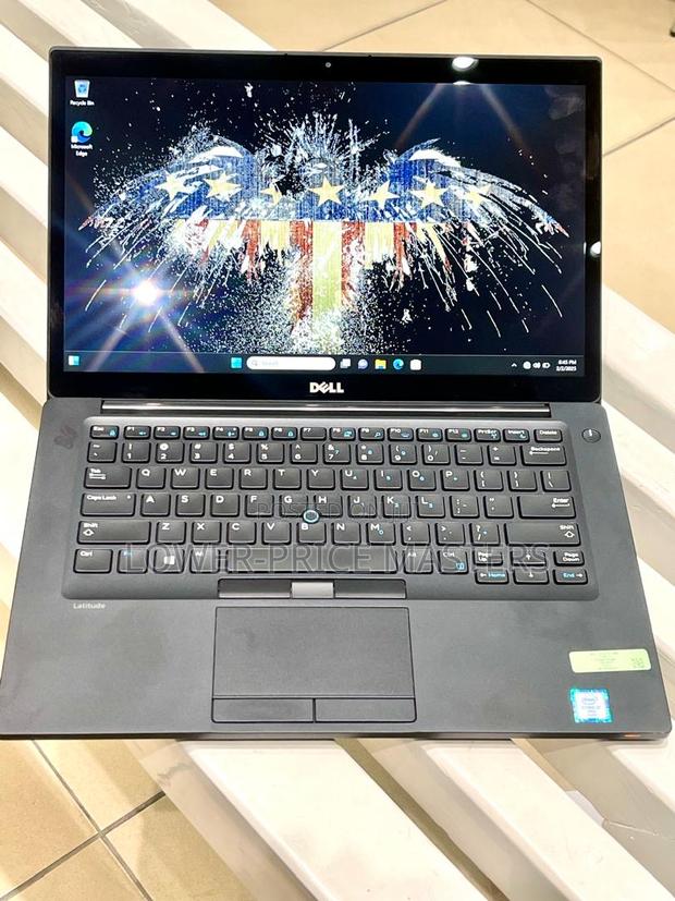 New Laptop Dell Latitude 5501 8GB Intel Core I5 SSD 256GB · Photo 3