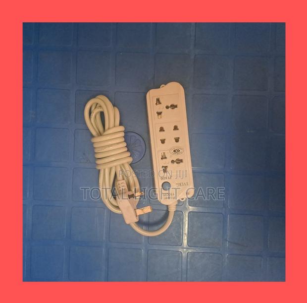 Everise Three Way 13amps Extention Board · Photo 1