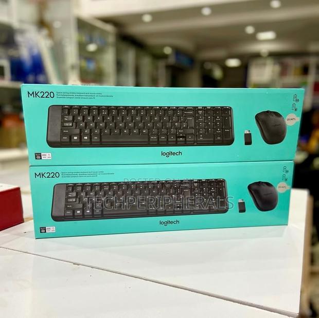 Wireless Original Logitech Mk220 Keyboard and Mouse Combo · Photo 1