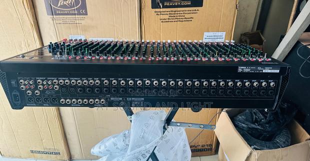 Yamaha Mgp32x 32 - Channels Live Mixer · Photo 5