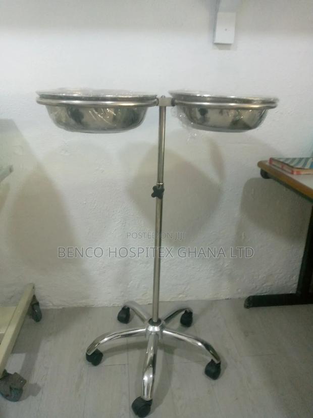 Washing Hand Bowl Double With Stand · Photo 1
