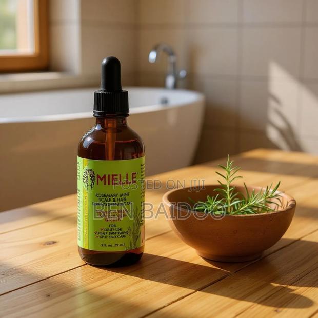 Rosemary Hair Strengthening Oil · Photo 1
