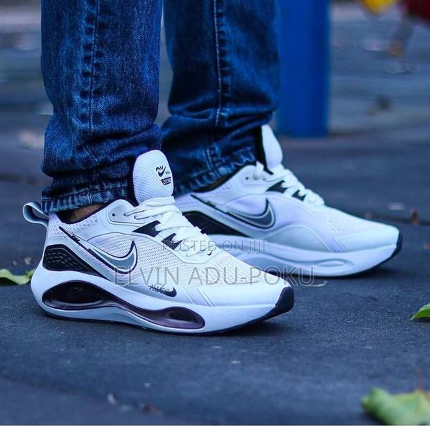 Nike Zoom Max Sneaker In Different Colors , Swipe >>>> · Photo 4