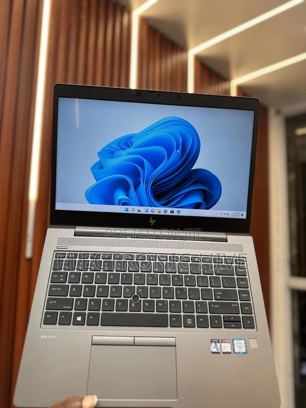 Laptop HP ZBook 14u G6 16GB Intel Core I7 SSD 512GB · Photo 3