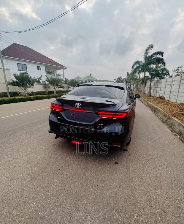 Toyota Camry SE FWD (2.5L 4cyl 8AM) 2018 Green · Photo 4