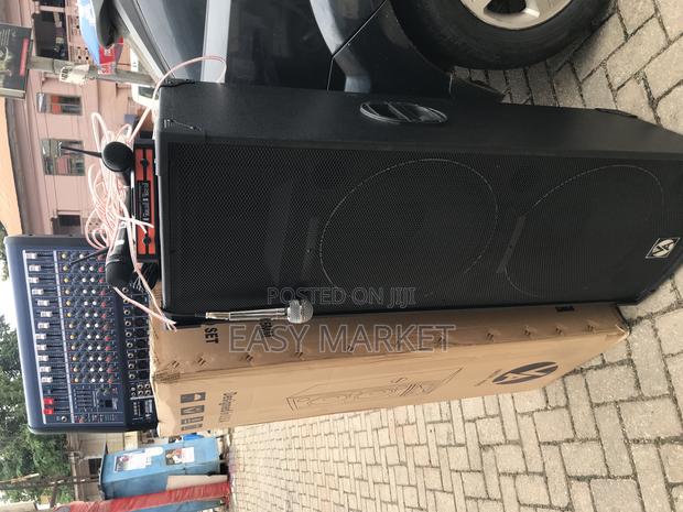 Full Range Speakers With Mixer and Mics · Photo 1
