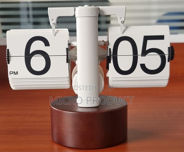 Flip Clock · Photo 1