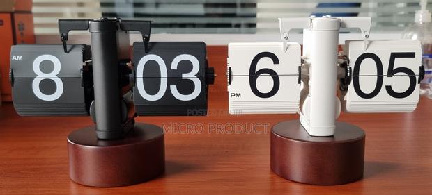 Flip Clock · Photo 2
