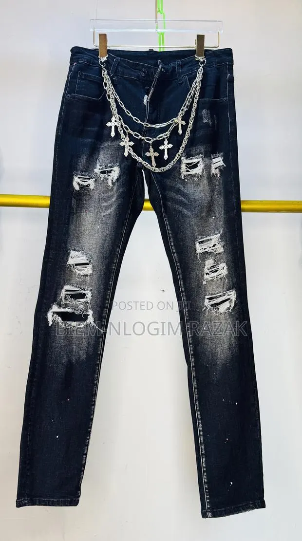 Stock Jeans Available · Photo 3