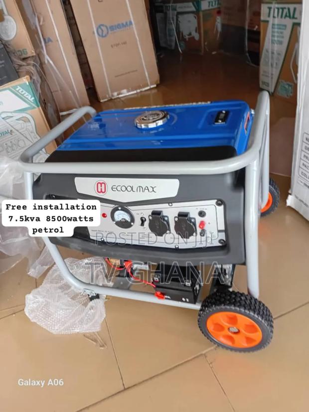 Engineered to Run Key Start Petrol Generator Petrol Engine Key Start · Photo 1