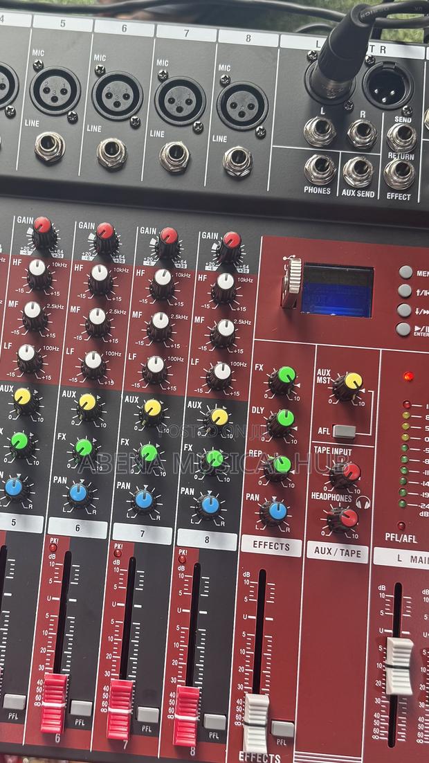 Professional Mixing Console 8 Channel Mixer · Photo 3